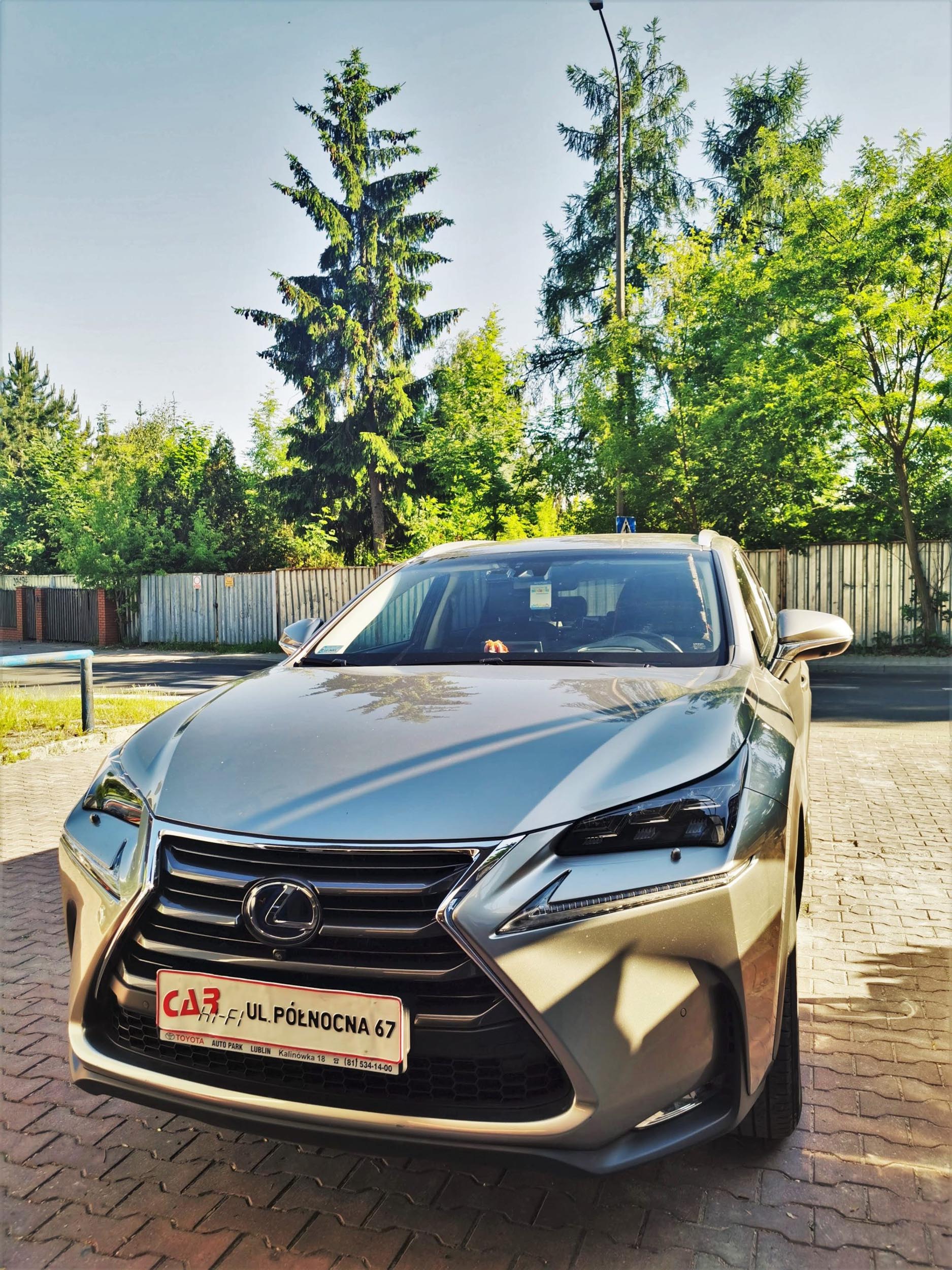 Read more about the article Rejestratory jazdy w Lexus NX 300h